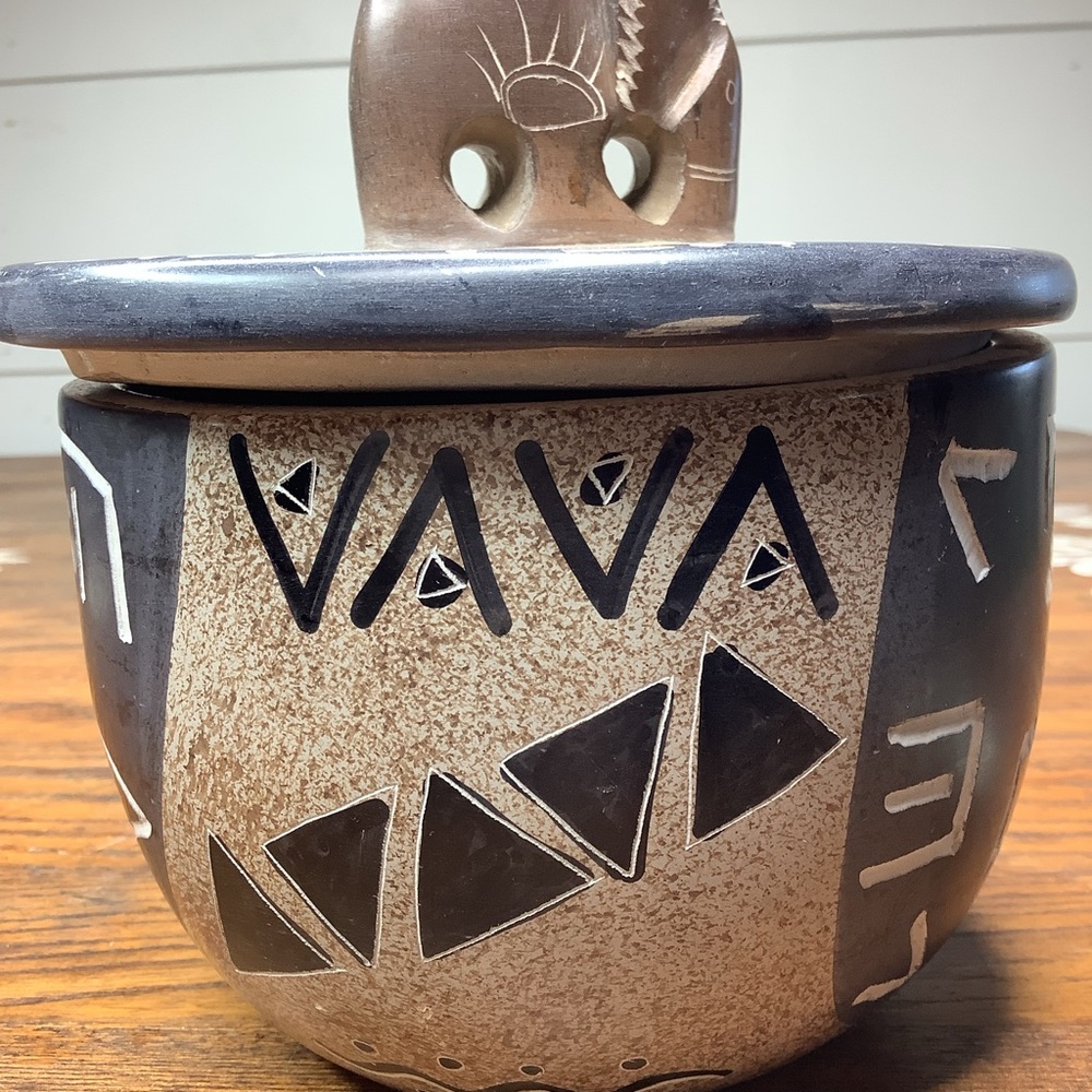 Hand Carved Hand Painted Kenya Soap Stone Trinket Pot With Lid